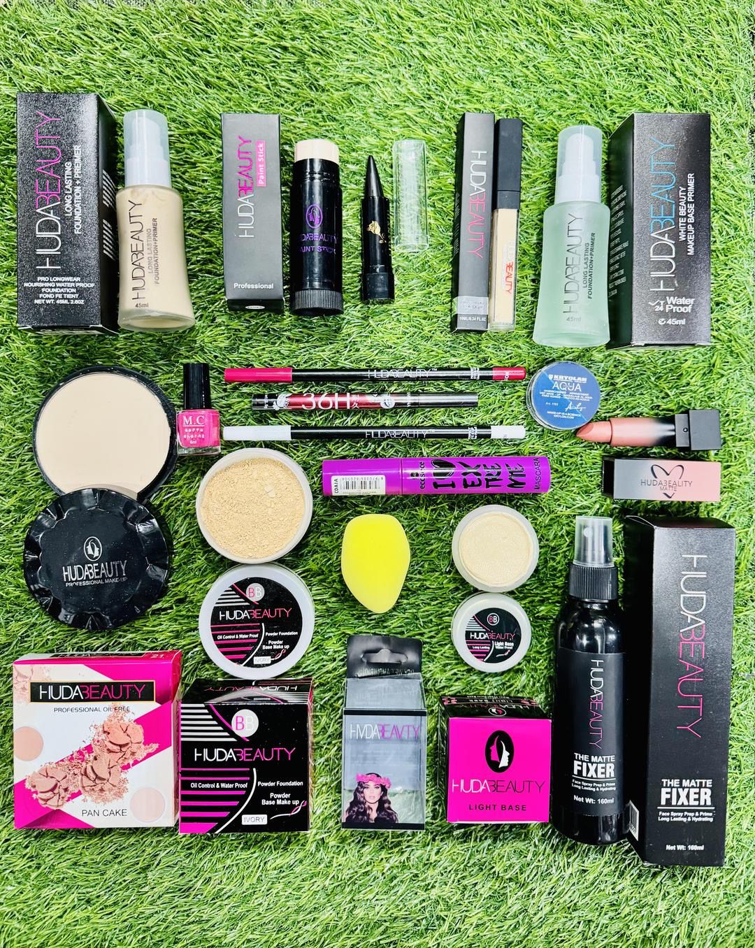 17-in-1 Liquid Makeup Kit