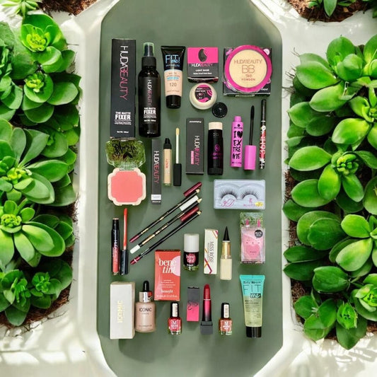 20-in-1 Ultimate Liquid Makeup Kit